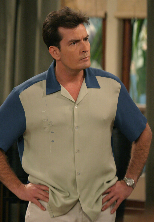 Charlie-Sheen-s-Character-Returns-to-Two-and-a-Half-Men-as-Ghost-2.jpg