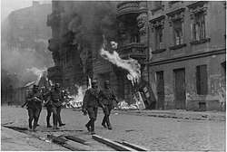 250px-Ghetto_Uprising_Warsaw2.jpg