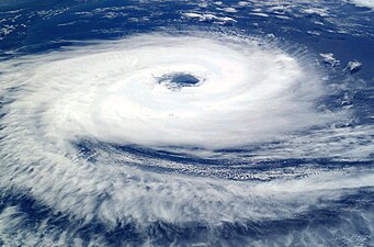 341px-Cyclone_Catarina_from_the_ISS_on_March_26_2004.JPG