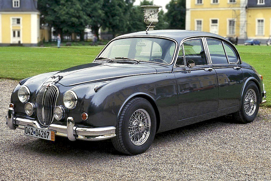 Jaguar_MK_II,_Bj_1963_(Sommer_2000)_ret.jpg