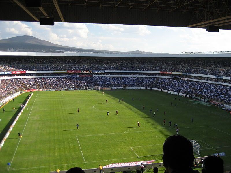 800px-Estadio_la_Corregidora.jpg