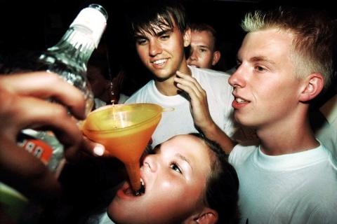 alcohol-jovenes.jpg