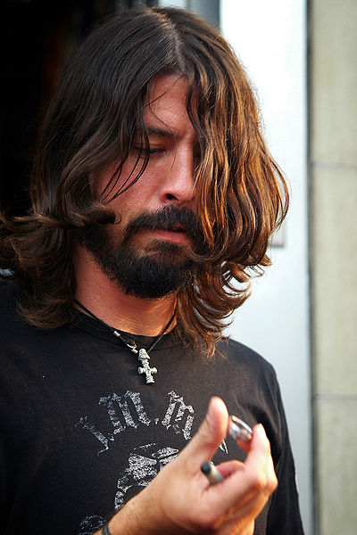 400px-Dave-Grohl.jpg