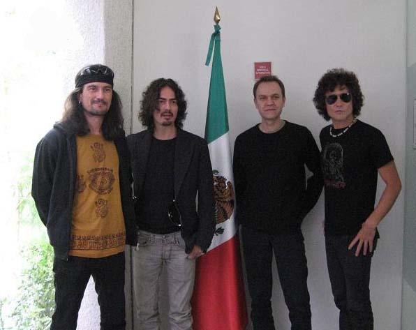 H%C3%A9roes_en_M%C3%A9xico.JPG
