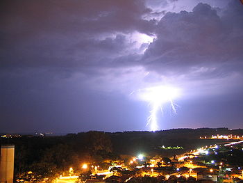 350px-Thunder.jpg