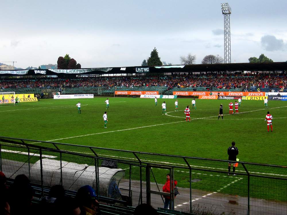 Estadio_Germ%C3%A1n_Becker.jpg