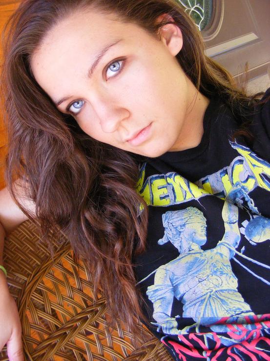My_Metallica_Shirt_by_Mizz_Meggi.jpg