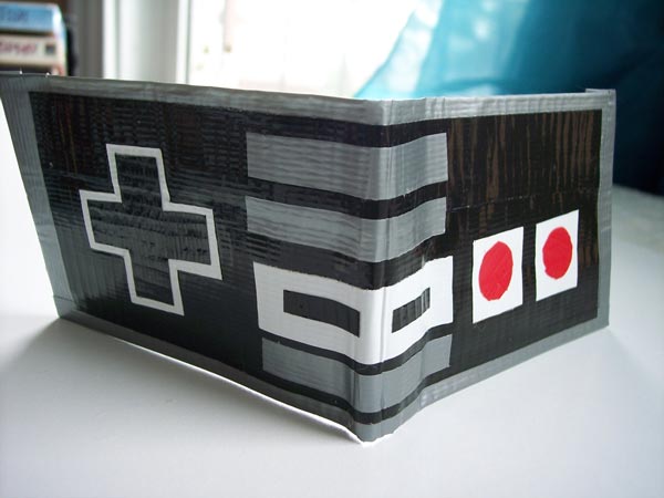 nes-controller-duct-tape-wallet_1.jpg