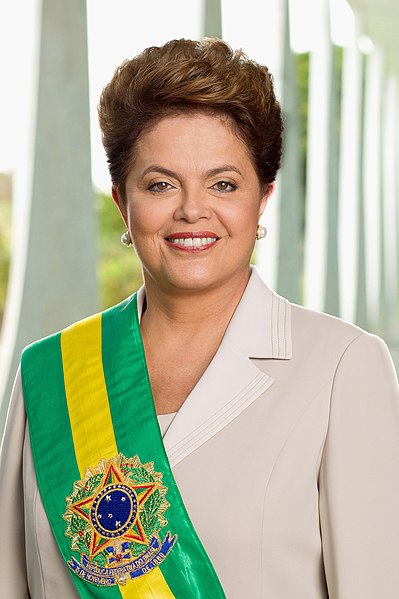 399px-Dilma_Rousseff_-_foto_oficial_2011-01-09.jpg
