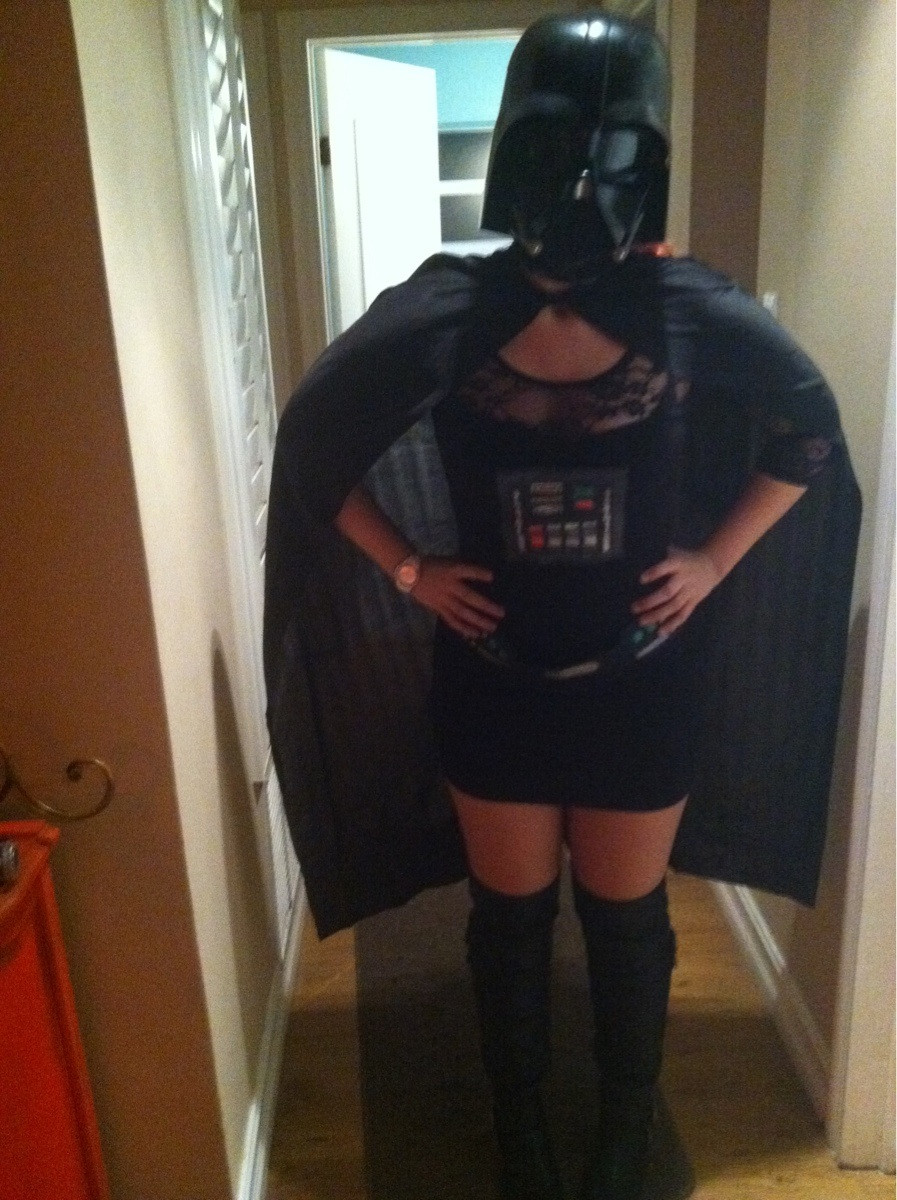 395174_darth_vader_sexy_20121029151320.jpg