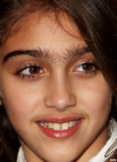 madonna-hija-lourdes2.jpg