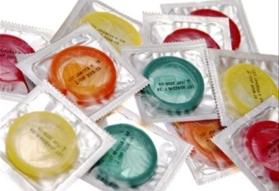 1027-07-27-08-condones.jpg