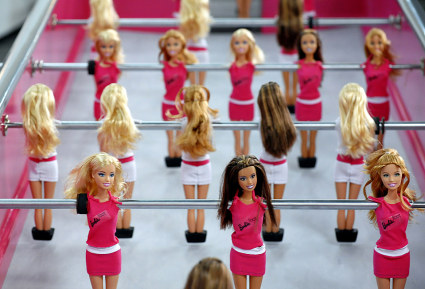 futbolin%20barbies.jpg