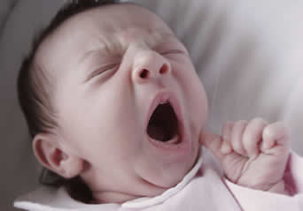 Baby-yawning1.jpg