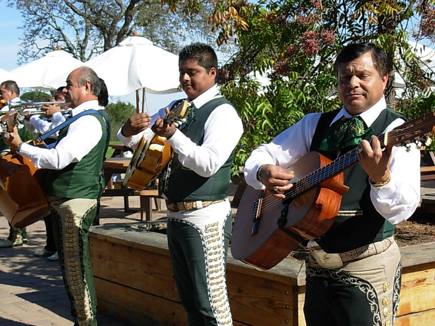 mariachi-06.jpg