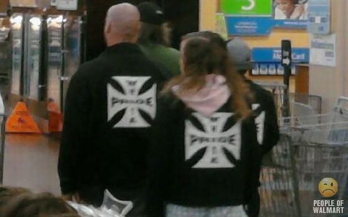 people_of_wal_mart_75.jpg
