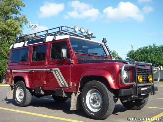Land-Rover-Defender-County-25--200911300205450.jpg