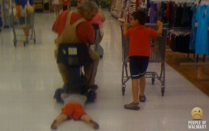 people_of_wal_mart_110.jpg