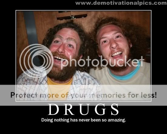 drugs-demotivational-picture.jpg