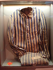 175px-Sachsenhausen_clothes.jpg