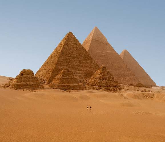 egyptian_pyramids_in_giza_egyp.jpg