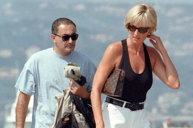 PAY-PROD-Princess-Diana-on-holiday-in-St-Tropez-with-Dodi-Al-Fayed.jpg
