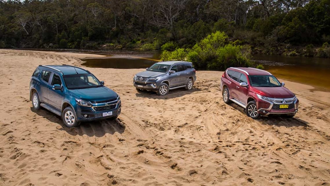 Holden-Trailblazer-blue-2016-Toyota-Fortuner-grey-2016-and-Mitsubishi-Pajero-Sport-red-2016-%285%29.jpg